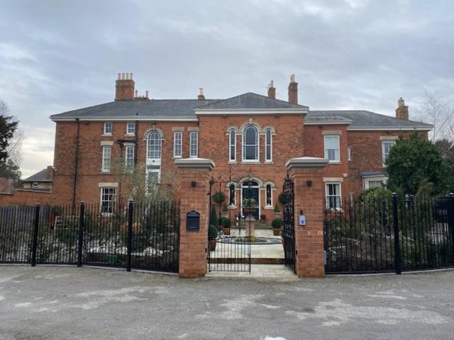 The Dower House Apartments リンカーン エクステリア 写真