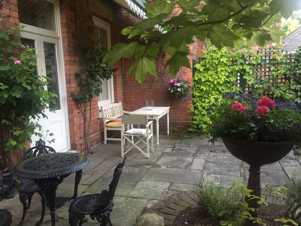 The Dower House Apartments リンカーン エクステリア 写真